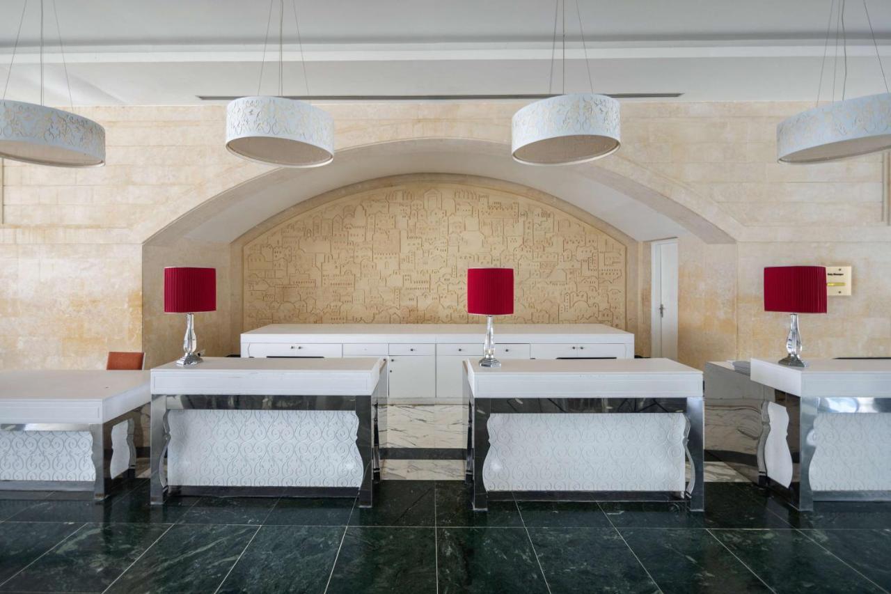 Radisson Blu Resort & Thalasso Hammamet Exterior photo The reception area of the hotel