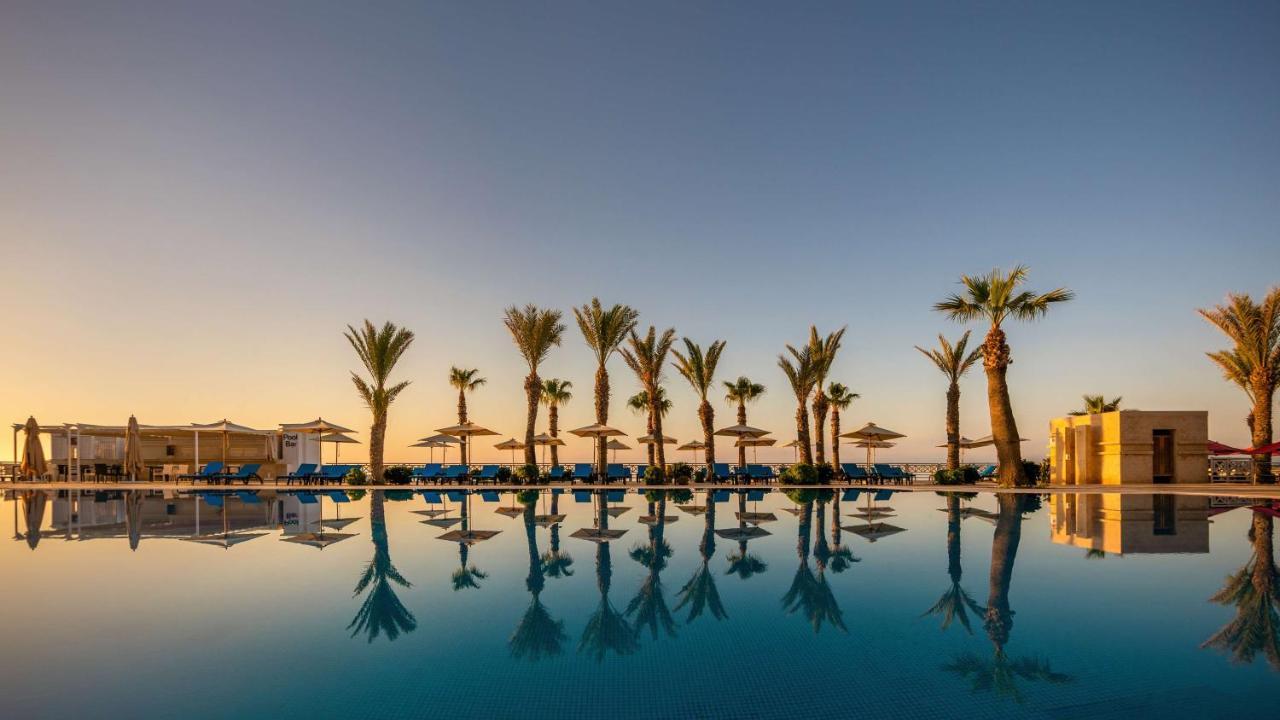 Radisson Blu Resort & Thalasso Hammamet Exterior photo The pool at the Royal Beach Palace