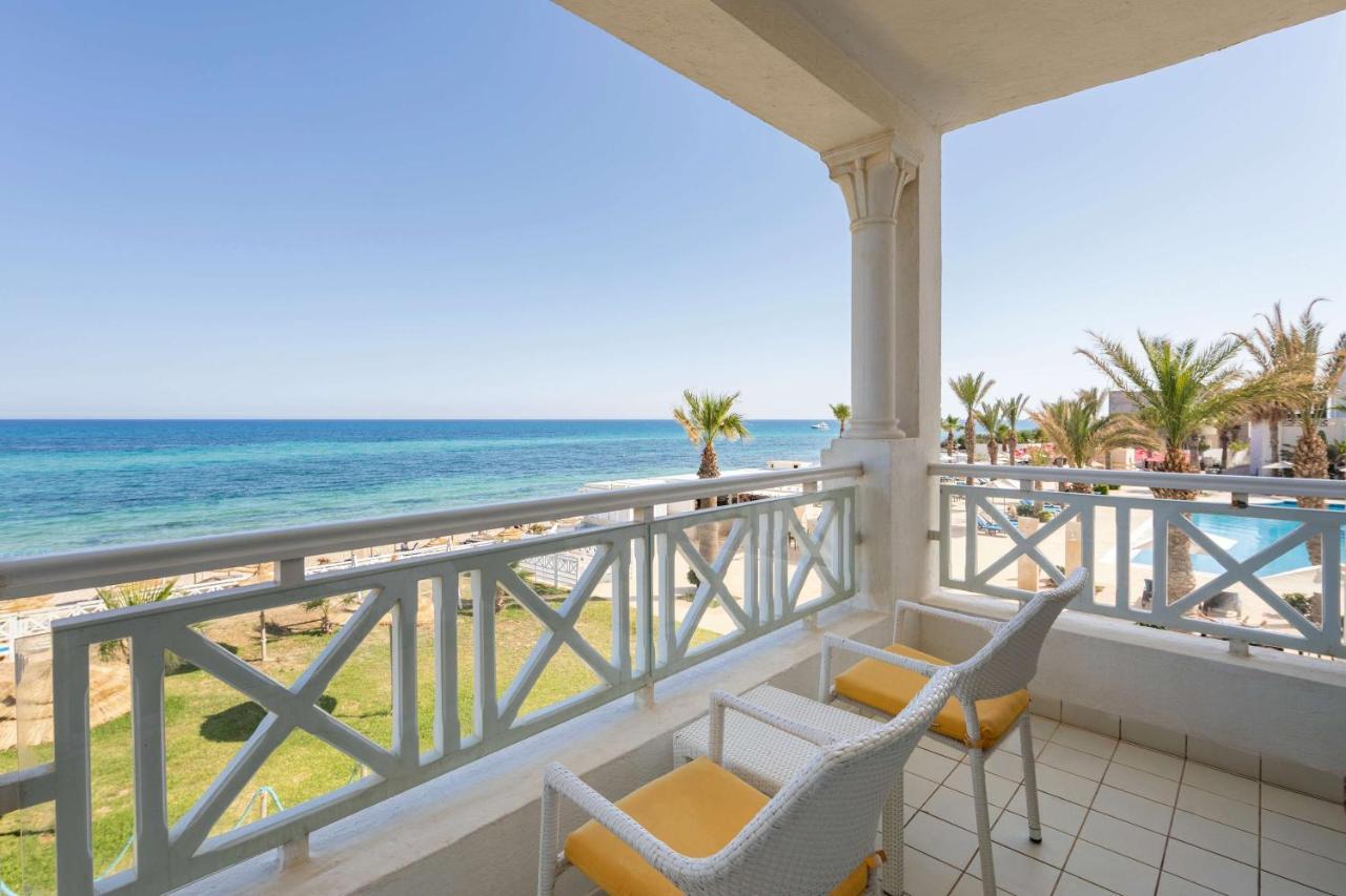 Radisson Blu Resort & Thalasso Hammamet Exterior photo Balcony of a hotel room