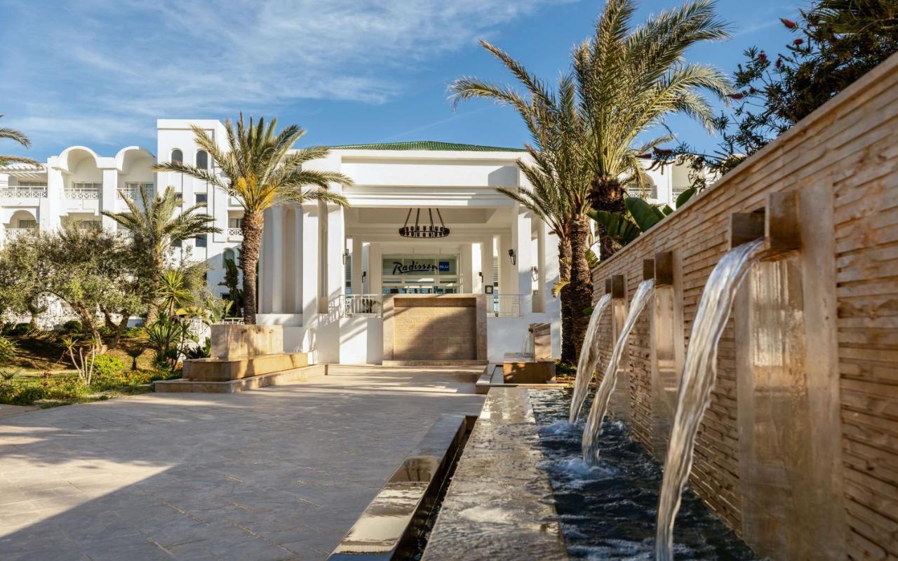 Radisson Blu Resort & Thalasso Hammamet Exterior photo The resort's entrance