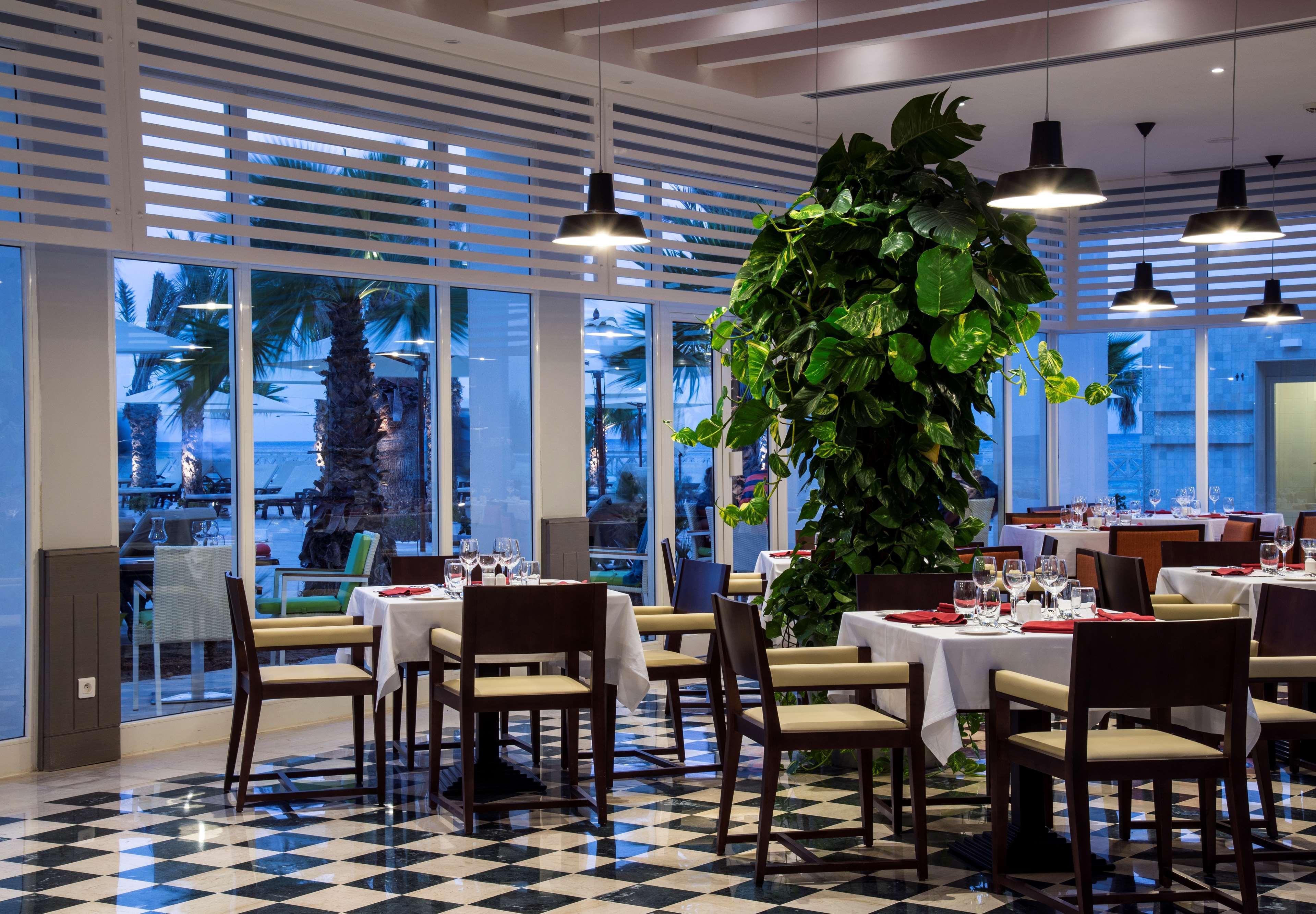 Radisson Blu Resort & Thalasso Hammamet Exterior photo The restaurant