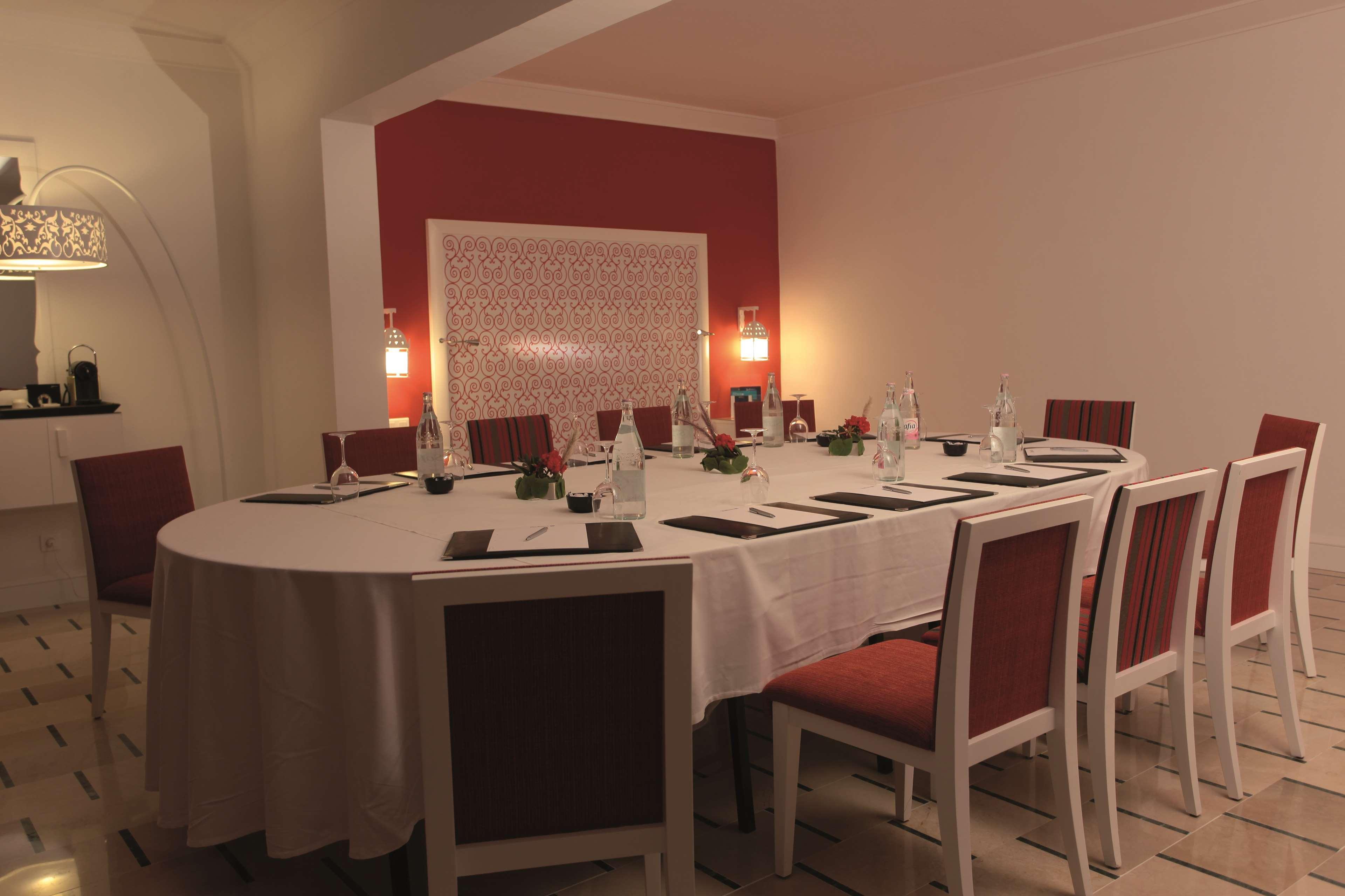 Radisson Blu Resort & Thalasso Hammamet Exterior photo A restaurant in the hotel