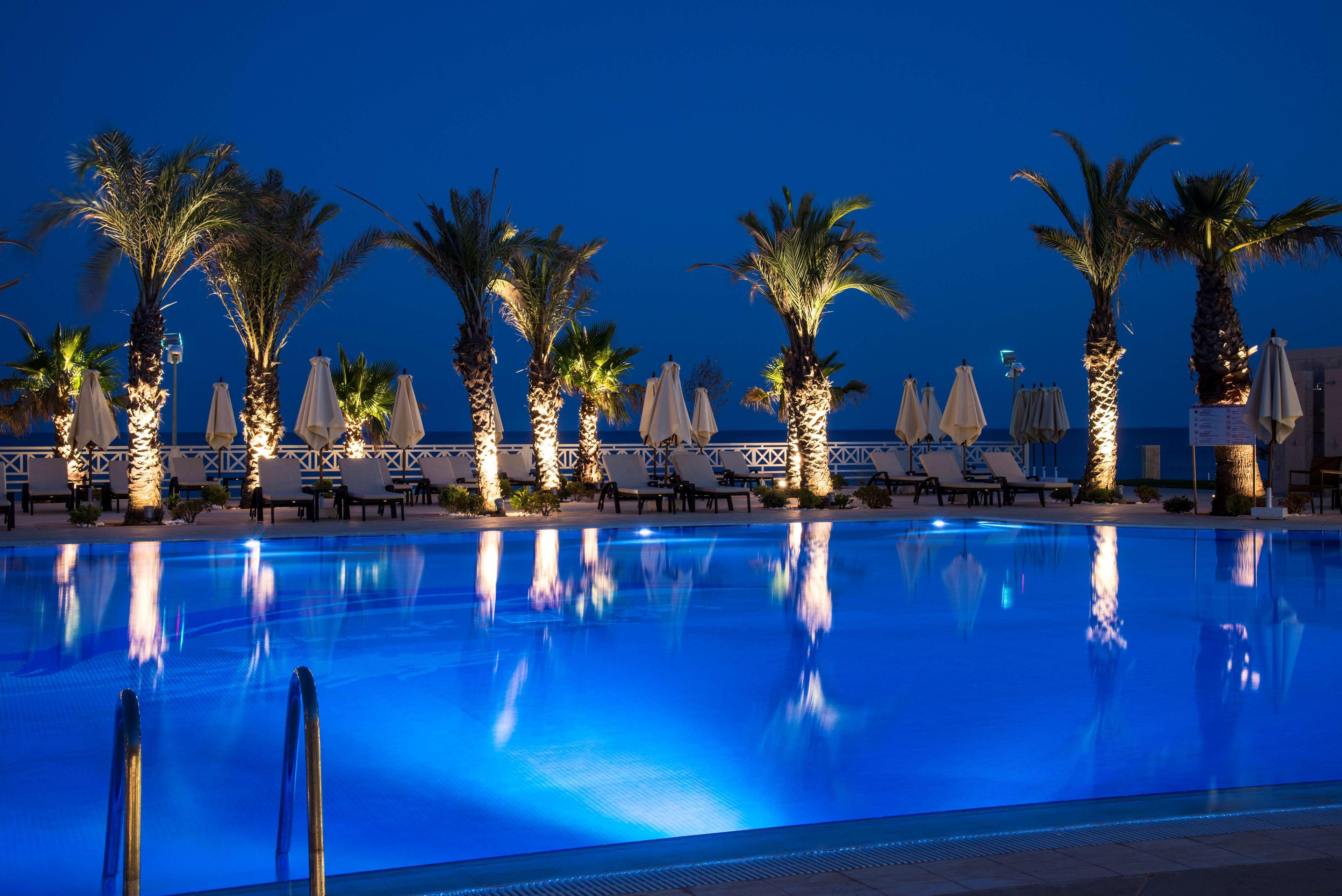 Radisson Blu Resort & Thalasso Hammamet Exterior photo The pool at the hotel